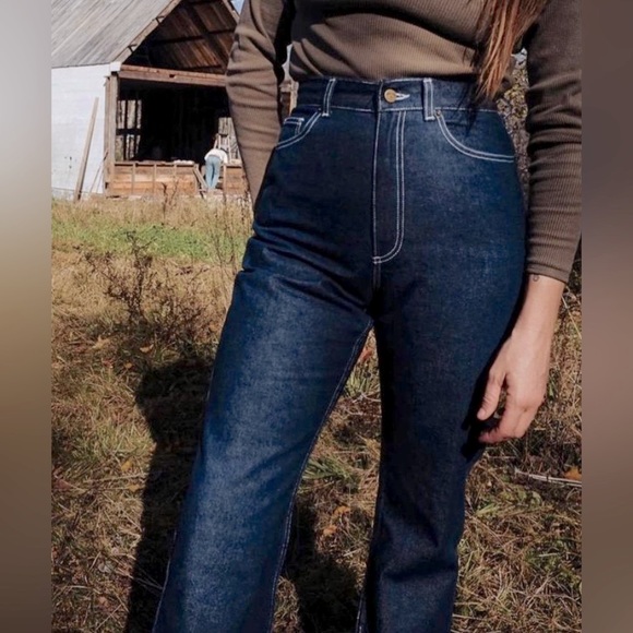 [SOLD] RUDY JUDE 5-pocket flares sz 6 - Picture 4 of 11